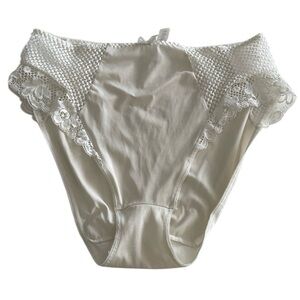 Vintage Lejaby cream panty w lace French brand